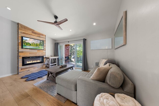 Building Photo - CALL FOR SPECIAL!!!Open for FALL and Winte...