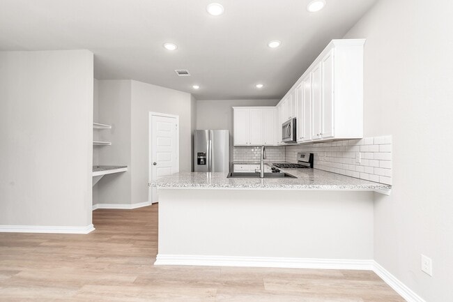 Building Photo - 27106 Bahia Grove Dr