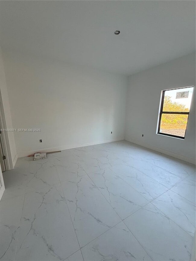 Building Photo - 66 Organ St