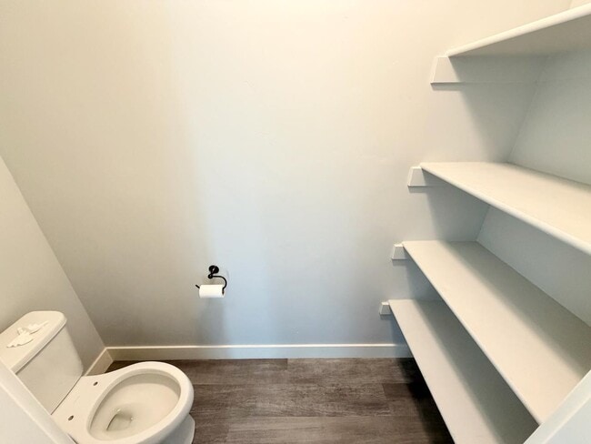 Building Photo - 347 W 410 N St