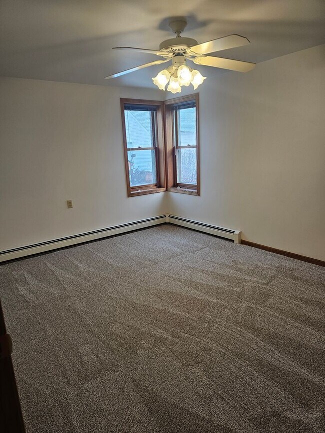 Building Photo - 1 Bed 1 Bath Single Family Home in Wisconsin Rapids