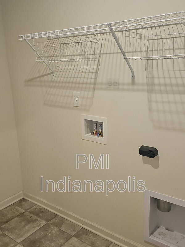 Building Photo - 15364 Staffordshire Wy