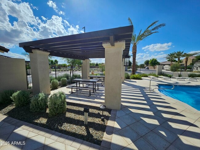 Building Photo - 3852 E Bartlett Way