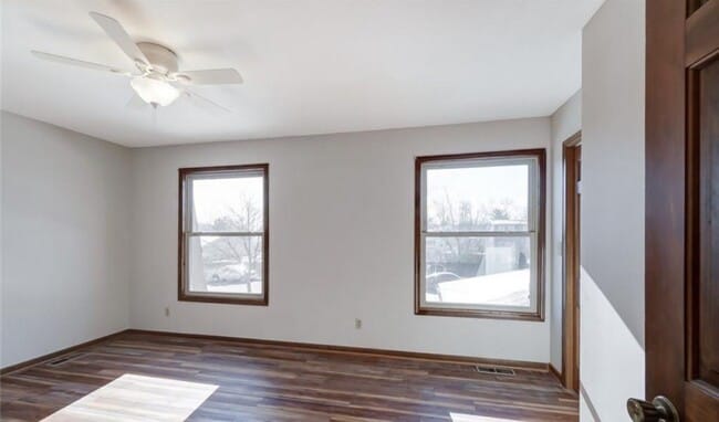 Building Photo - 128 Alpine Dr