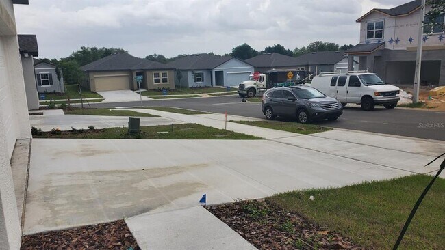 Building Photo - 2685 Buttercup Ave