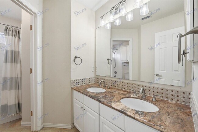 Building Photo - 2701 Stone Creek Dr