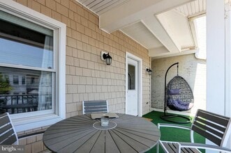 Building Photo - 5123 Ventnor Ave