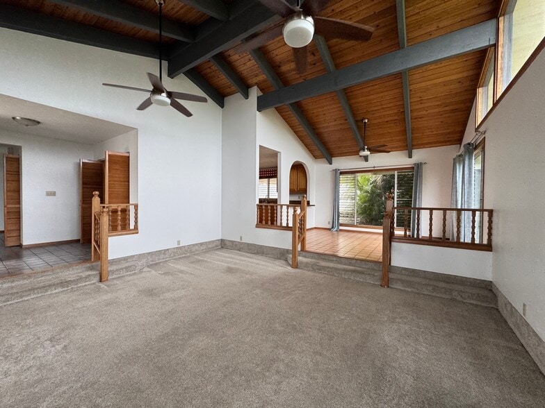 Building Photo - 360 Ohukea St