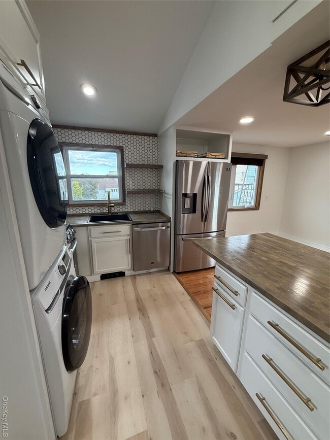 Building Photo - 51 Mt Joy Pl