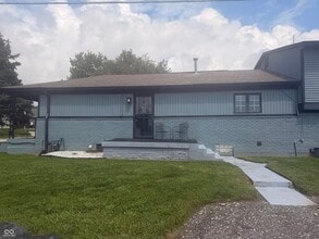 Building Photo - 124 Bellefontaine St