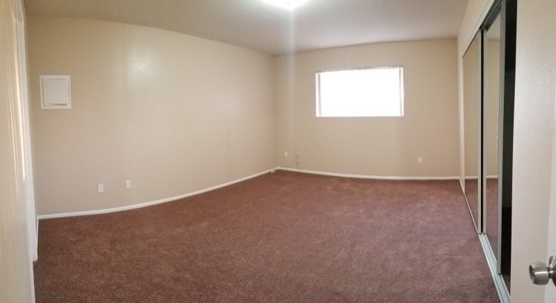 Building Photo - 8541 1/2 Rose St