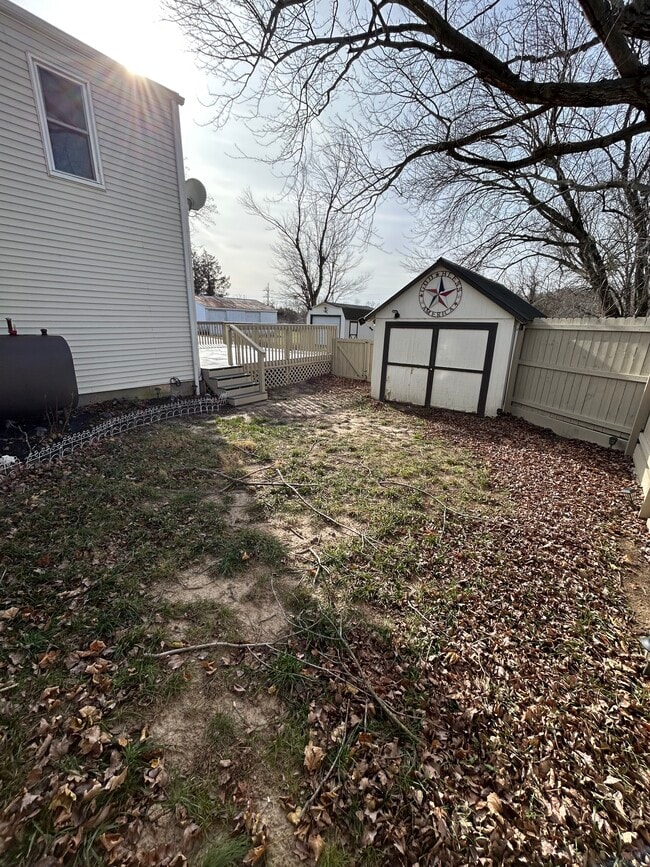 Building Photo - 1284 S Bay Rd