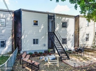 Building Photo - 1245 Raum St NE