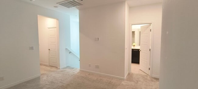 Building Photo - West Summerlin Townhouse - 1833-SqFt. - 3-beds, 2.5-baths, 2-car attached garage, Gated Comm.