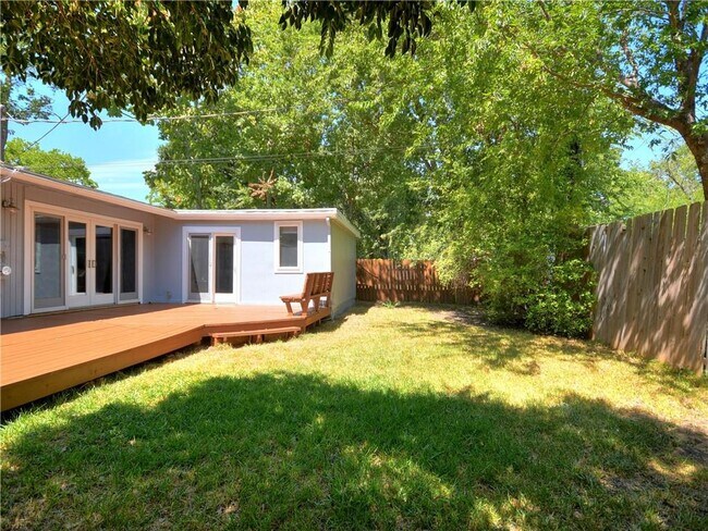 Building Photo - 4801 W Frances Pl