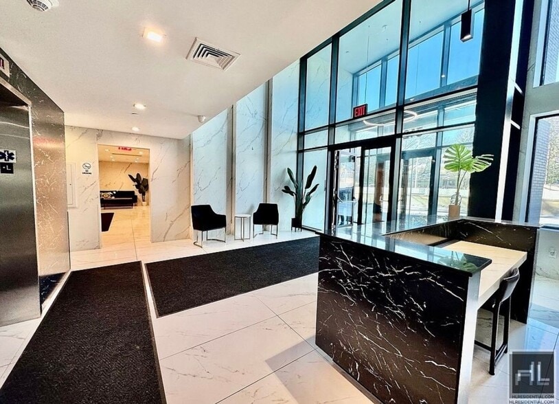 Building Photo - Stunning 1 bedroom in Riverdale