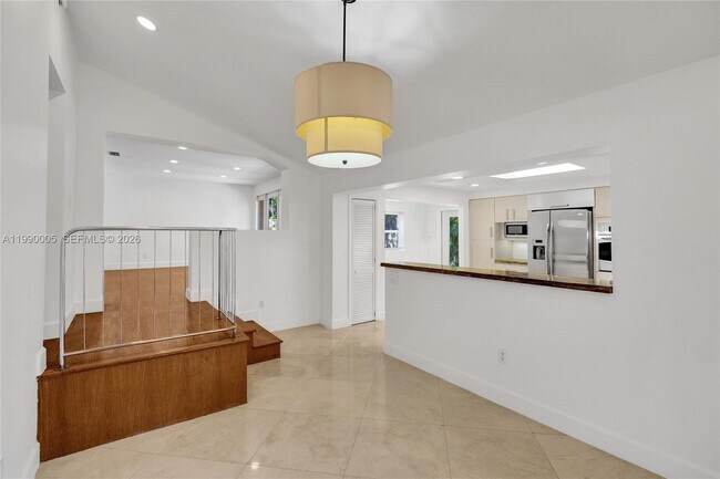 Building Photo - 20 NW 101st St