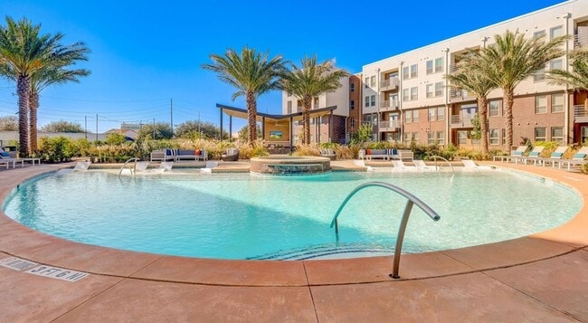 Building Photo - 23233 Western Centre Dr