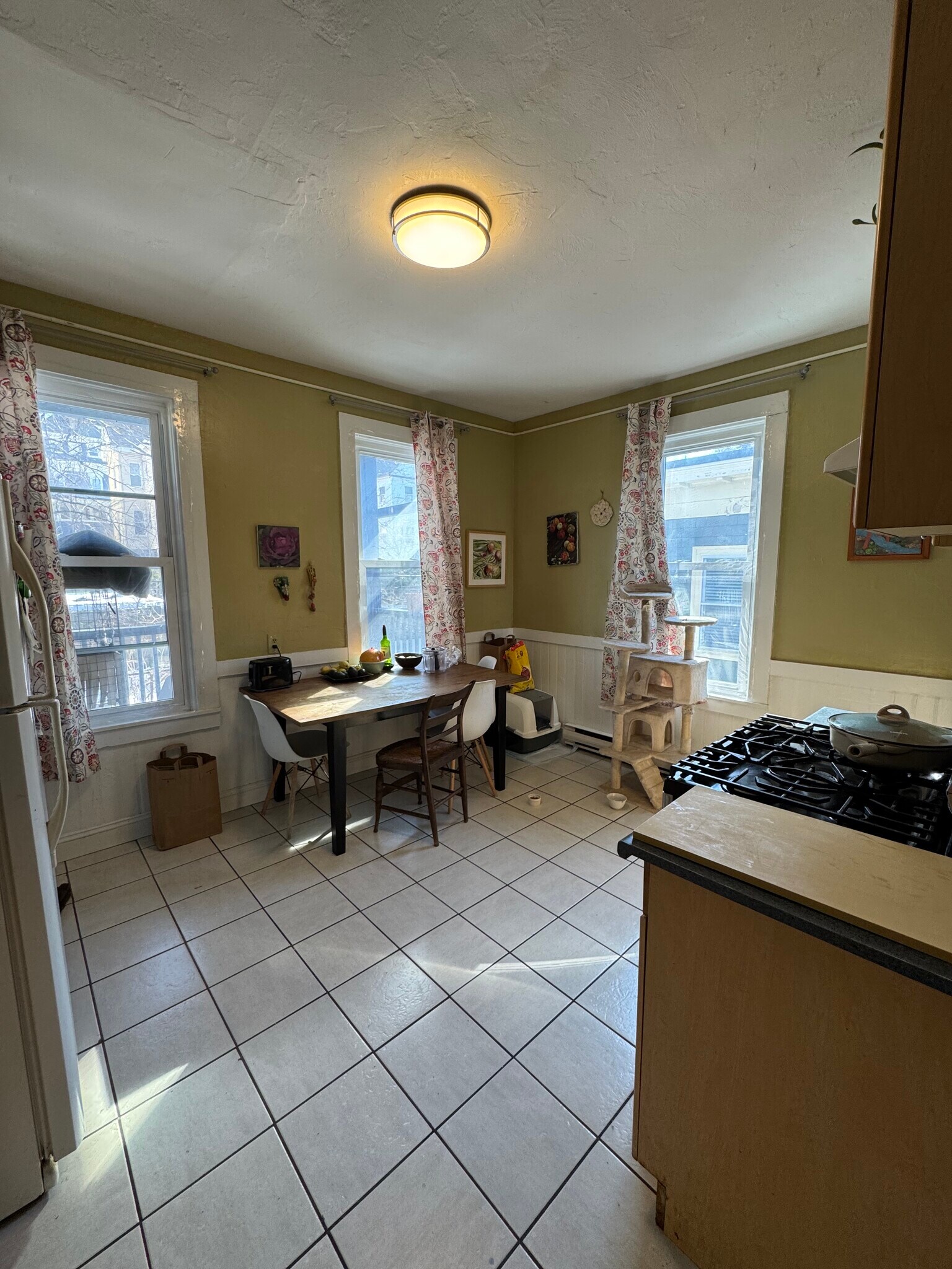 Building Photo - 108 Hyde Park Ave