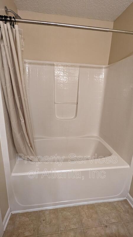 Building Photo - 2207 Miranda Dr