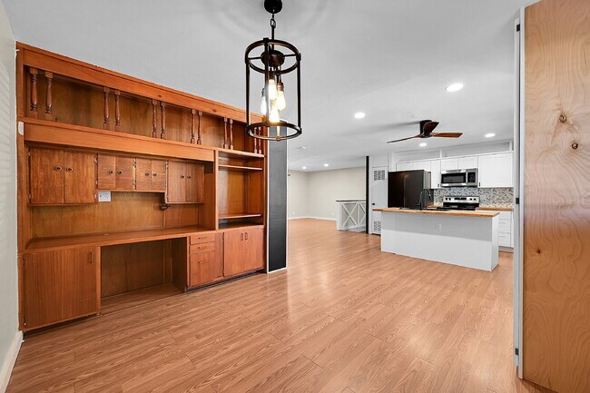 Building Photo - $1,995.00 - 3 Bedrooms, 2 Bathrooms, Single Family Home in Colorado Springs with Fenced Yard!