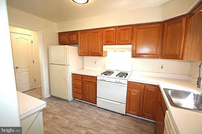 Building Photo - 4405 Apex Ln