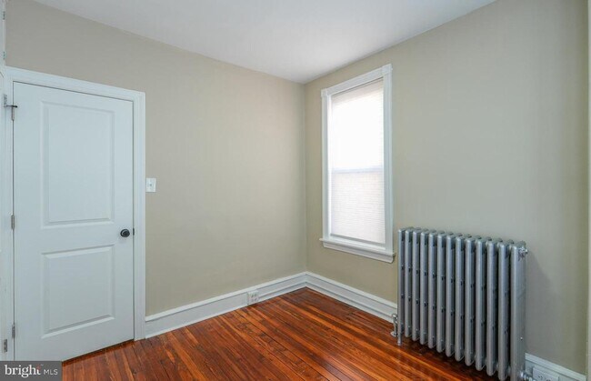 Building Photo - 2625 S Carlisle St