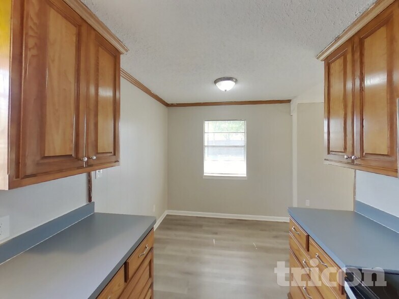 Building Photo - 1016 Kay Lynn St