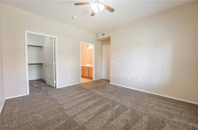 Building Photo - 1050 E Cactus Ave