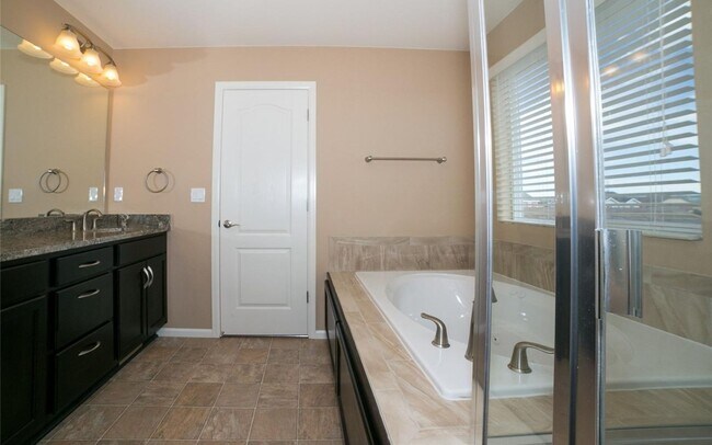 Building Photo - BEAUTIFUL HOME IN BANNING LEWIS RANCH!!!!!!