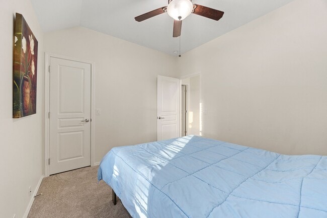 Building Photo - 19914 Sagebrush Cove