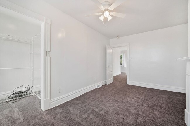 Building Photo - Newly Renovated 2 Bedroom Home With Bonus ...