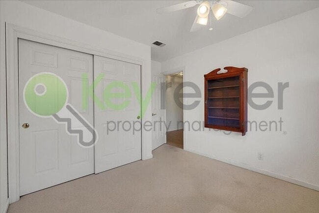 Building Photo - 3556 Mesa Verdes Dr