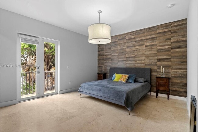 Building Photo - 3506 NE 166th St