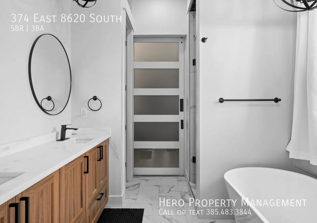 Building Photo - 374 8620 S