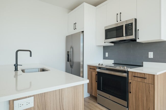 Building Photo - 67 Dr Martin Luther King Jr Blvd