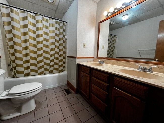 Building Photo - Church219