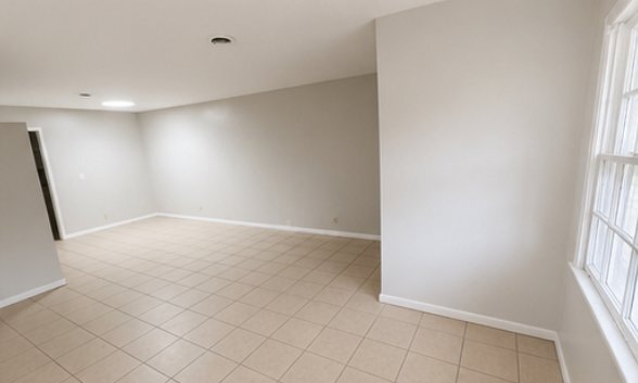 Building Photo - 690 Huntington Pkwy