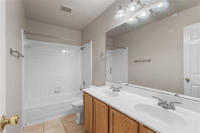 Building Photo - 1616 Chasewood Dr