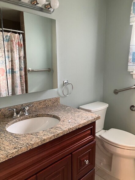 Building Photo - 26 Kingston St