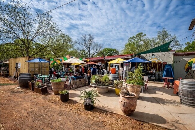 Building Photo - 188 La France Walk