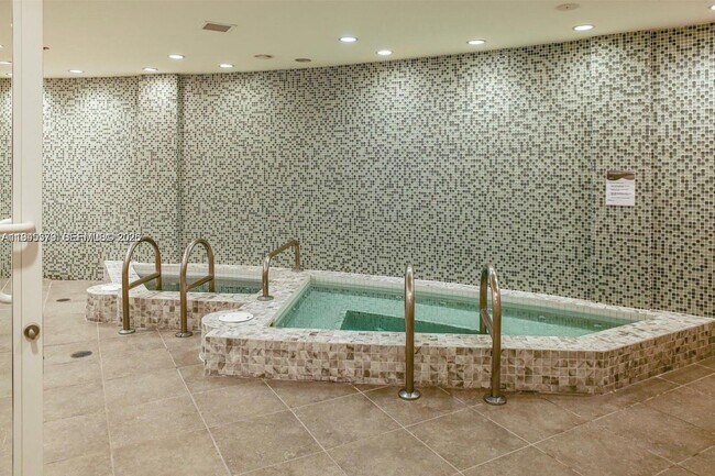 Building Photo - 244 Biscayne Blvd