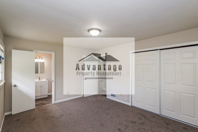 Building Photo - 6615 Cascade Palmetto Hwy