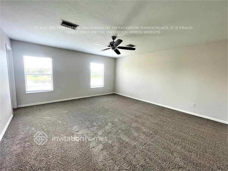Building Photo - 11017 Golden Silence Dr