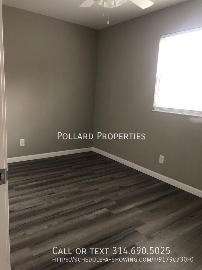 Building Photo - 208 John St