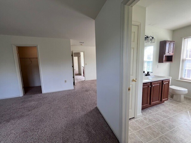 Building Photo - 7021 Hunt Dr