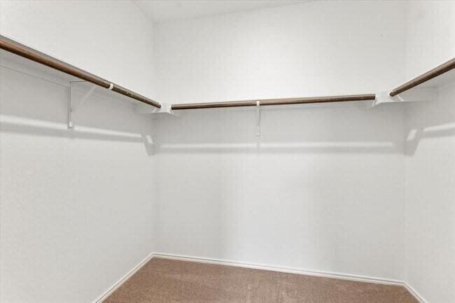 Building Photo - 2405 Sunray Ct