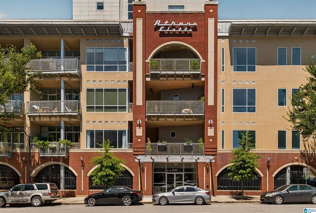 Building Photo - 2222 2nd Ave N