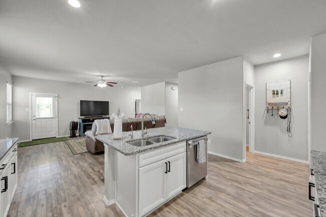 Building Photo - 2315 Strong Horse Dr