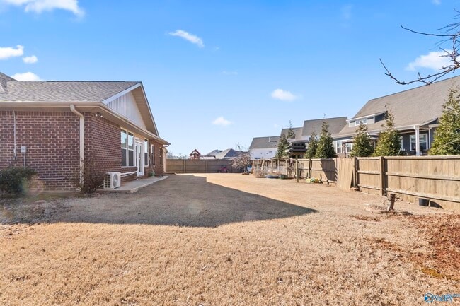 Building Photo - 166 Kenton Ln